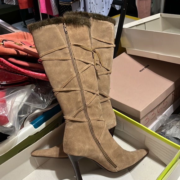 Steve Madden Suede boot - Picture 4 of 6